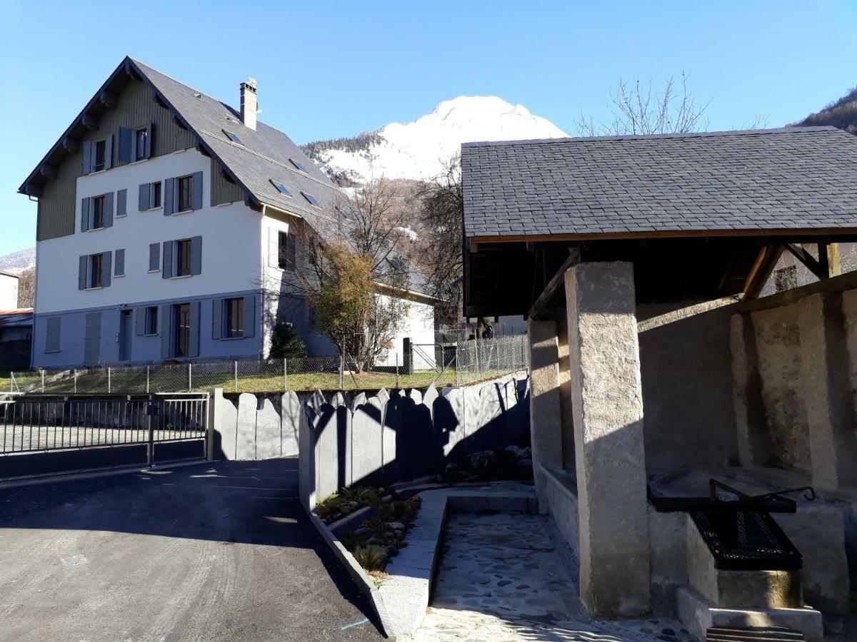 Chalet Du Doumet - Appart Luz Centre - Parking Et Garage Individuel Ferme - Draps Et Serviettes Inclus ลูซ-แซ็ง-โซเวอร์ ภายนอก รูปภาพ